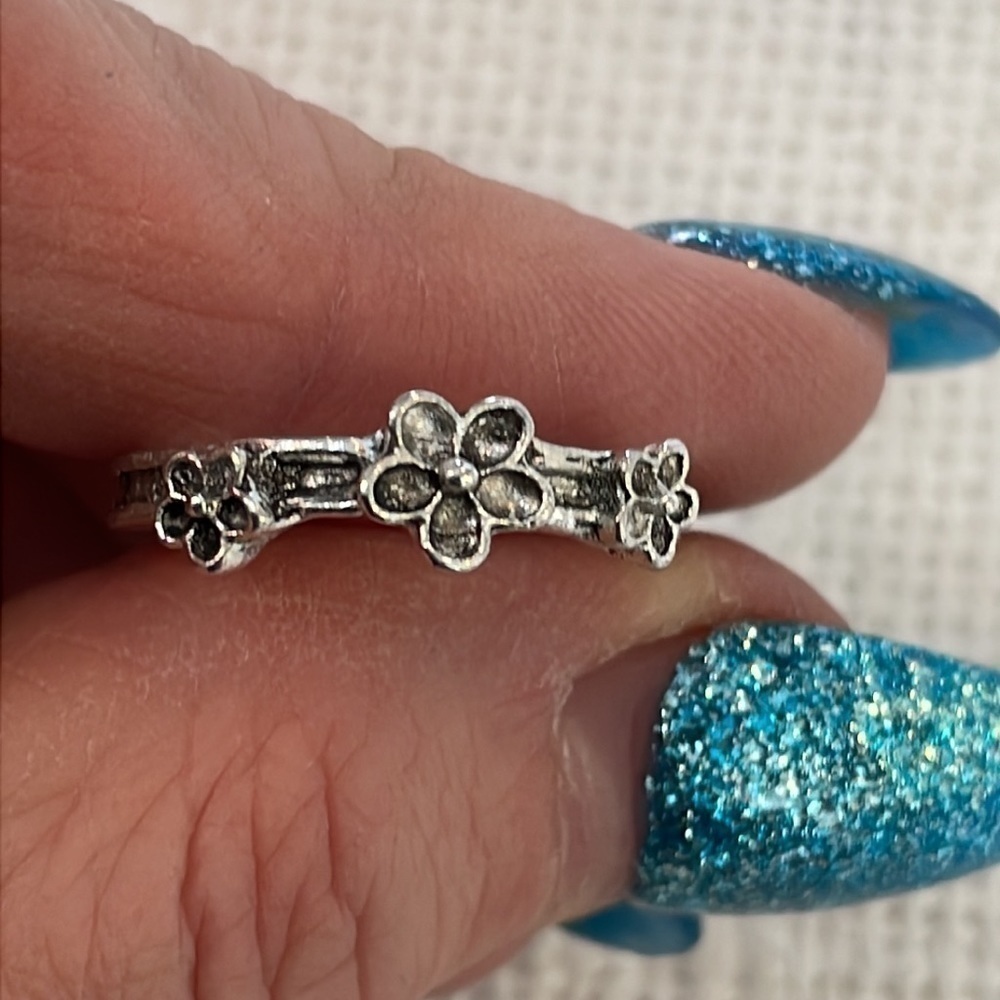 💐5/25 flower simple band silver tone statement ring - Picture 4 of 7